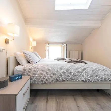 Reggio Center Lovely Lägenhet