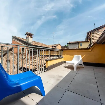 Reggio Center Lovely Lägenhet *